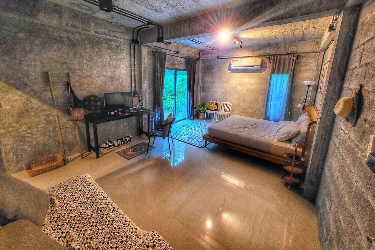 Design Studio, 1 Bedroom, Patio, Garden Area