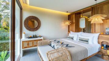 Paddies Room | In-room safe, blackout drapes, iron/ironing board, free WiFi