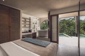 Jungle Room with Bathtub | In-room safe, blackout drapes, iron/ironing board, free WiFi - Suara Alam Ubud Villa by Ini Vie Hospitality (Ubud)