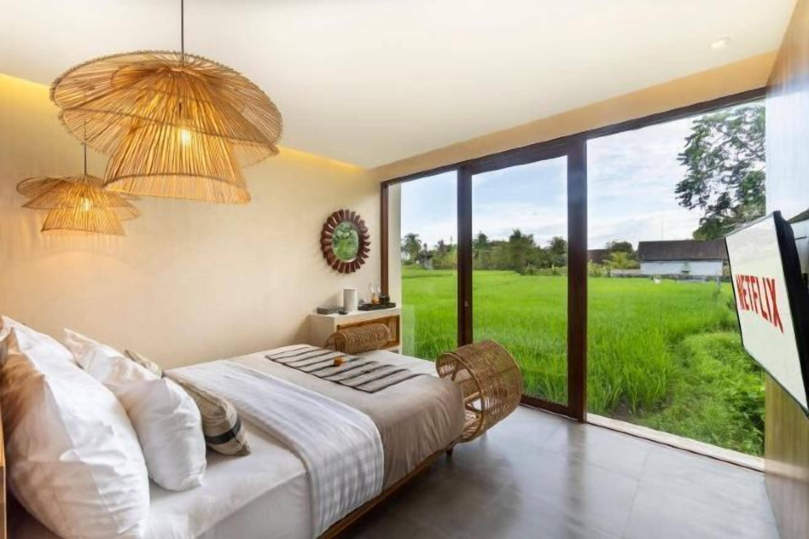 Een kluis op de kamer, verduisterende gordijnen