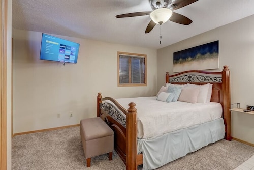 Steph's Waterfront Retreat