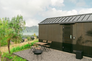 Desk, laptop workspace, blackout curtains, free WiFi - Bobocabin Kintamani (Kintamani)