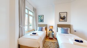 Deluxe-huoneisto | 2 makuuhuonetta, tallelokero huoneessa