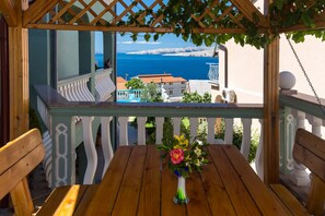 Outdoor dining - Seaview Pool Suite Panorama 2 (Senj)