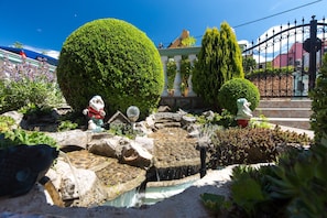 Garden - Seaview Pool Suite Panorama 6 (Senj)