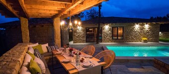 Dreamed Vintage style Villa