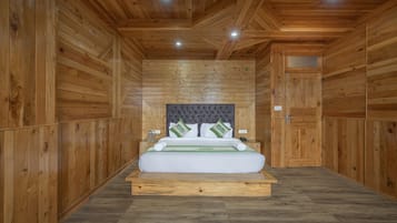 Deluxe Room | 1 bedroom, free WiFi, bed sheets