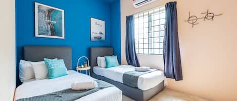 3 bedrooms, blackout curtains, iron/ironing board, free WiFi