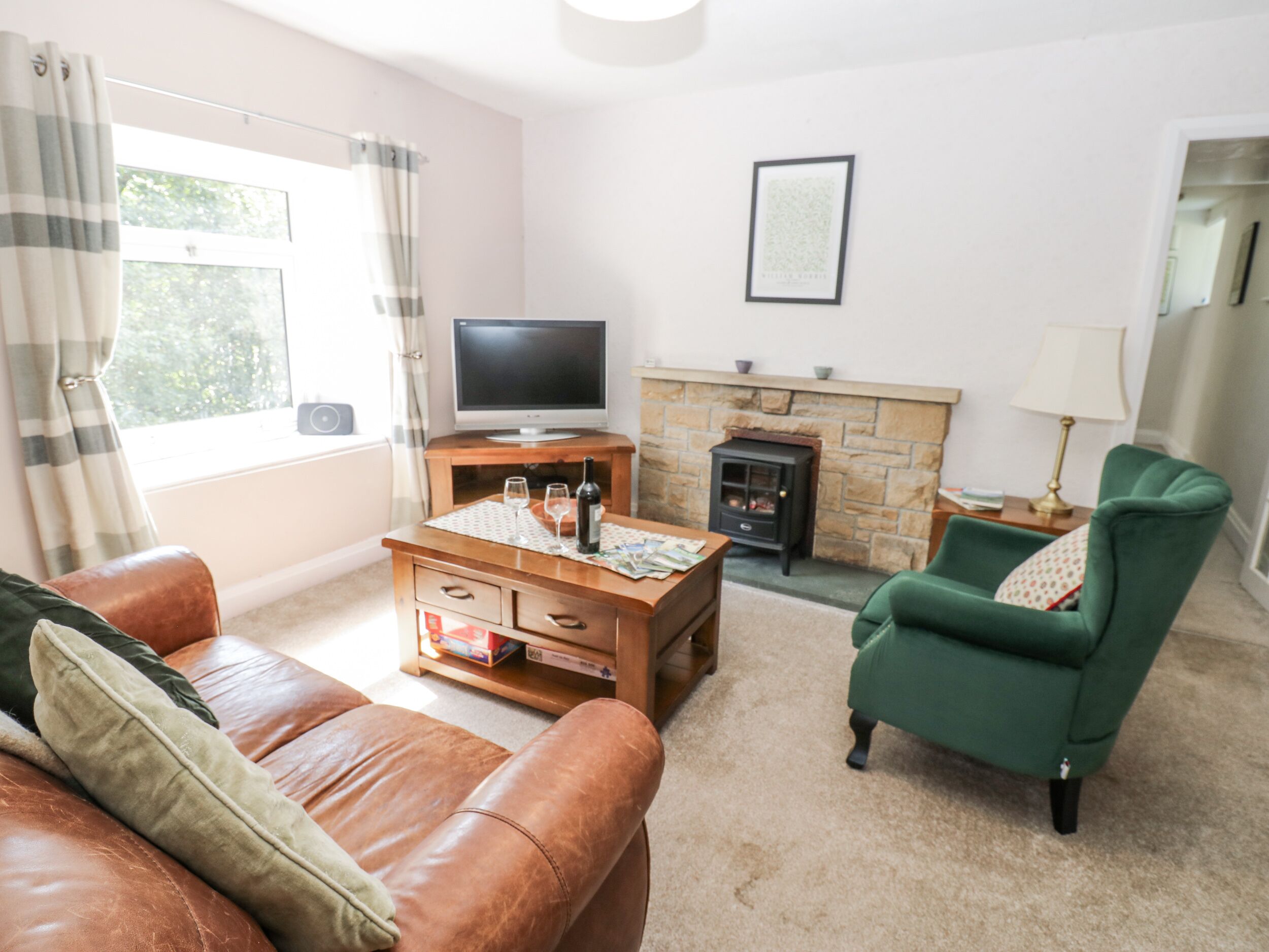 Joyces Cottage, 2 Brown Hill, Pet Friendly, With A Garden In Reeth - Askrigg