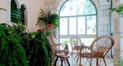 Farmhouse with garden a few minutes from Alberobello