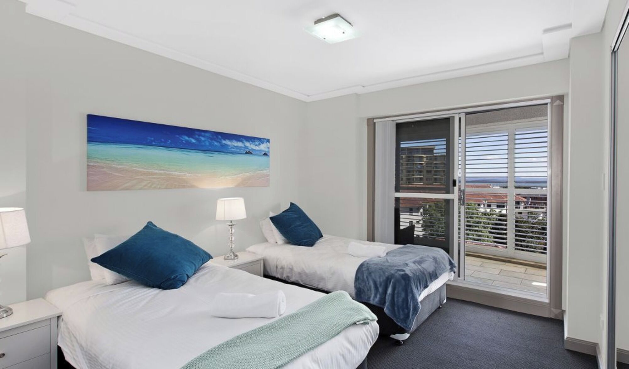 2 bedrooms, iron/ironing board, bed sheets