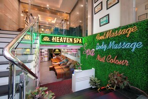 Sauna, tina de hidromasaje, baño de vapor y aguas termales