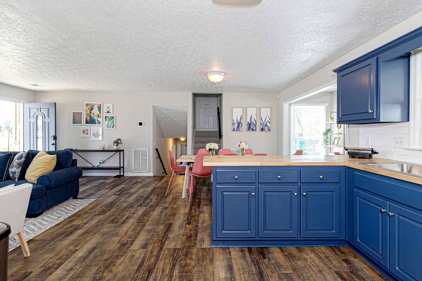 Stylish 5br Split-level Spacious Oasis W/pool, Bbq & Game Room - Columbus State University, Columbus