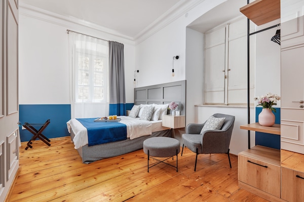 Comfort-Doppelzimmer | Zimmersafe, Verdunkelungsvorhänge, schallisolierte Zimmer