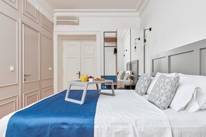 Habitació doble Comfort | Caixa forta a l'habitació i cortines opaques