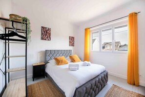 2 bedrooms, desk, soundproofing, iron/ironing board