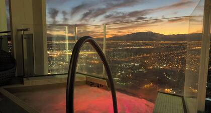 Intimo Penthouse at Palms Place