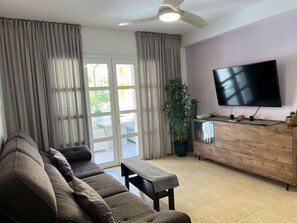Living area - Orlando Pool View and cozy terrace (Costa Adeje)