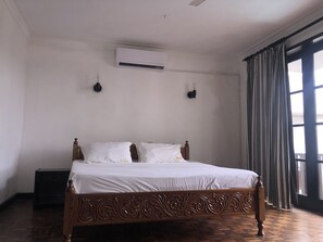 3 bedrooms, WiFi, bed sheets
