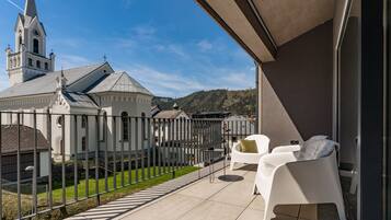 Deluxe Apartment | Terrace/patio