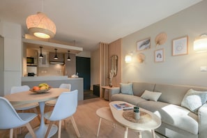 TV connectée, table de tennis de table