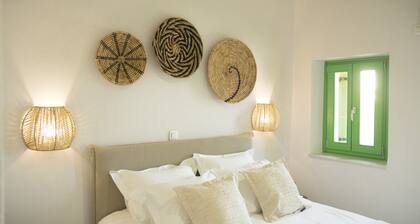 Ano Siroa. Cycladic house with amazing views