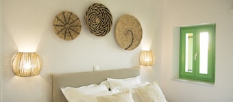 Ano Siroa. Cycladic house with amazing views