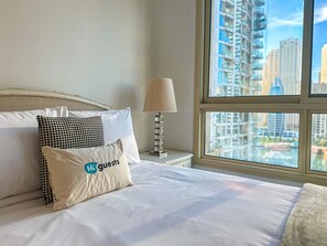 デラックス アパートメント | 1 室のベッドルーム、客室ごとに異なるインテリア、アイロン / アイロン台、WiFi (無料)