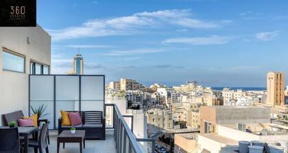 Stylish 2BR Meridian suite in central St Julians