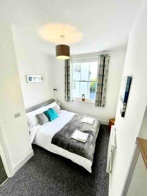 1 Schlafzimmer, Bügeleisen/Bügelbrett, Reisekinderbett, kostenloses WLAN