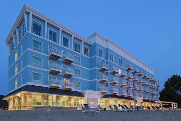 Hampton Inn & Suites Manistee Waterfront - Manistee, MI