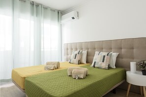 2 bedrooms, in-room safe, iron/ironing board, free WiFi