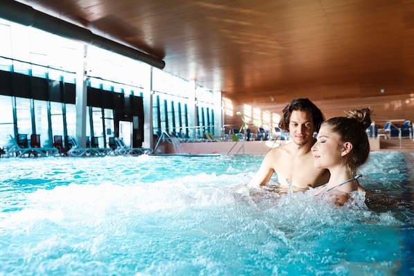 7 indoor pools, seasonal outdoor pool