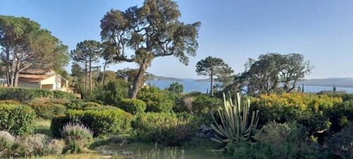 500m from the beach! House