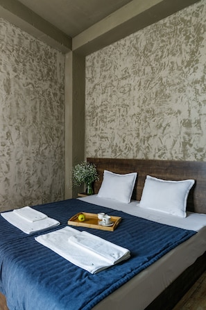 City Double Room | Minibar, blackout drapes, soundproofing, iron/ironing board - Old Tbilisi Terrace (Tbilisi)