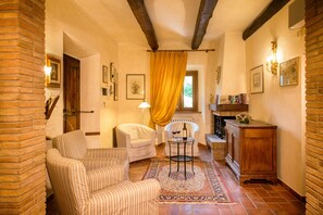 Interior - Small Apartment (Cortona)
