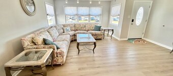 Single rancher minutes walk to Brigantine Beach