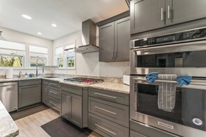 Fridge, microwave, oven, stovetop - Northeast Florida Retreat (Neptune Beach)