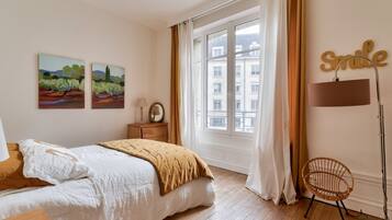 3 bedrooms, iron/ironing board, free WiFi