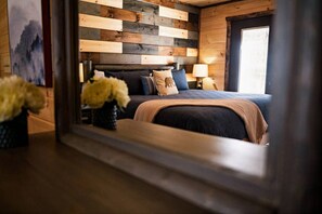 3 bedrooms, desk, free WiFi, bed sheets