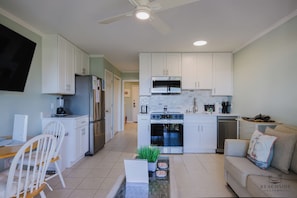 Coffee/tea maker, full-sized fridge, microwave, stovetop - 352 Seaside Villas - Oceanfront, 1 Bedroom Suite (Hilton Head Island)