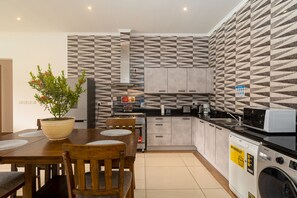 Premier Apartment | Private kitchen
