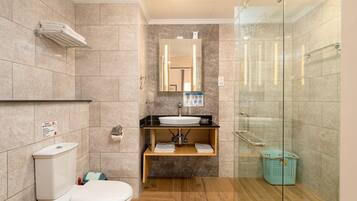 Dusche, Hydromassagedusche, Haartrockner, Seife