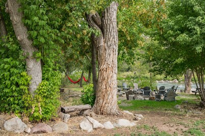 Pet Friendly Rustic Cabin on the Animas River -  6 Min. to Downtown Durango