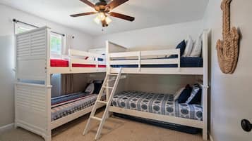 4 bedrooms, travel crib, free WiFi, bed sheets