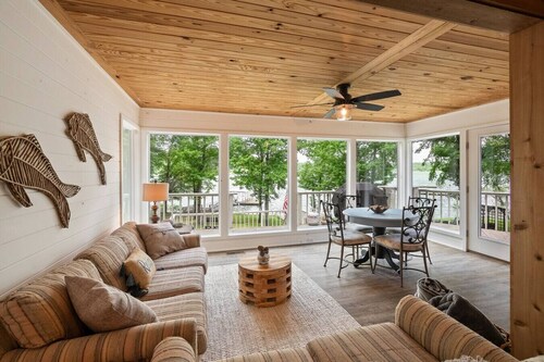 House w/ fire pit 4BR/Trident Marina/2 KING BEDS