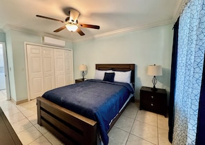 1 habitación y caja de seguridad en la habitación