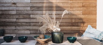 10 min walk from town center: large town house with small garden