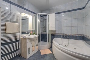 Bathroom - Seaview Pool Suite Panorama 4 (Senj)