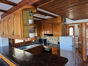 Køleskab, mikrobølgeovn, ovn, opvaskemaskine